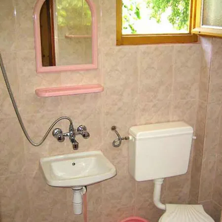 بيت ضيافة Jani 2*